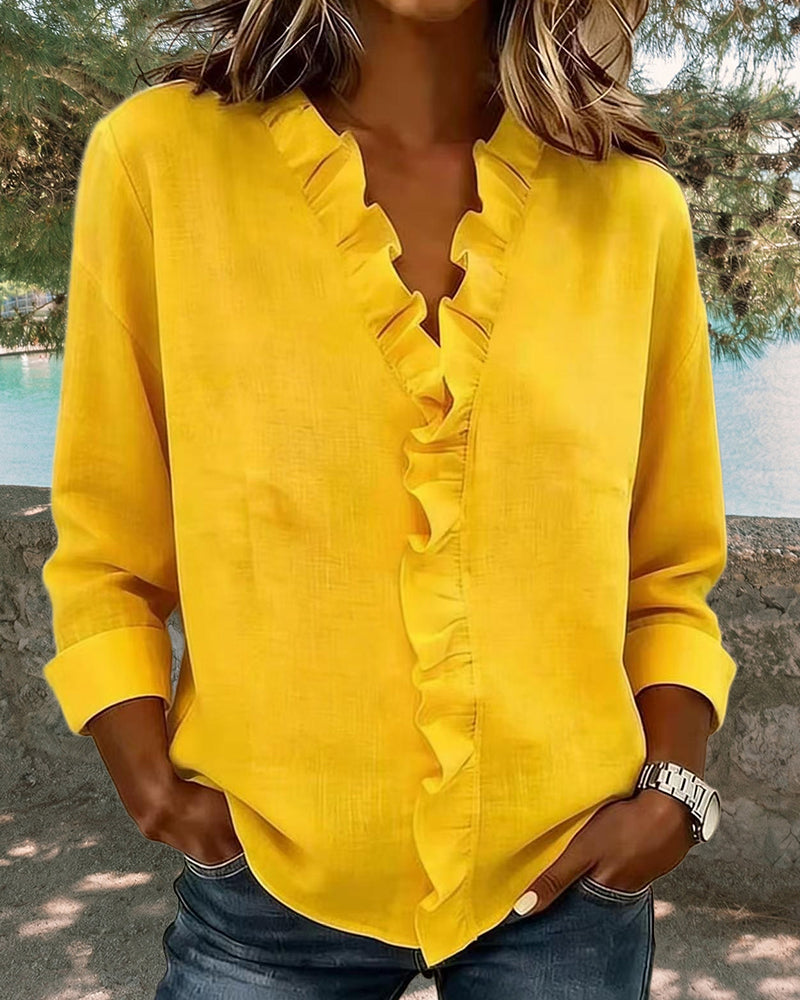 CHIARA | BLUSA CON ESCOTE EN V Y DELICADOS VOLANTES