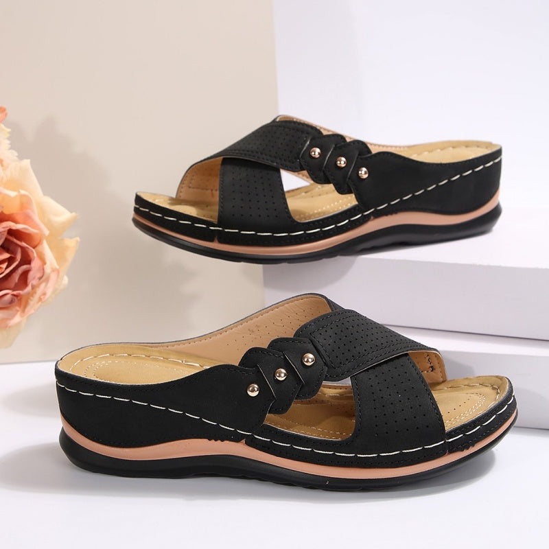 Conforia™ | Sandalias con tacón en cuña, ligeras y estables, para una comodidad que dura todo el día